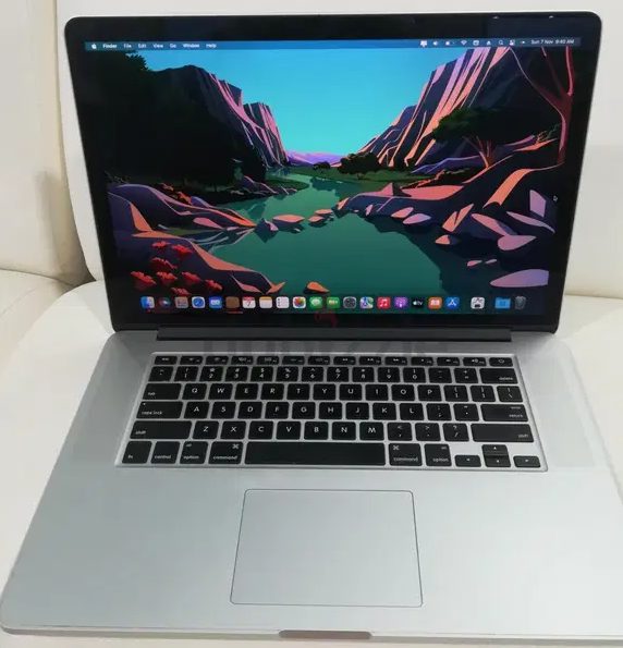 Apple Macbook Pro Retina 15 Inch Core i7 Processor 16 GB Ram 512 SSD Storage Like New Co