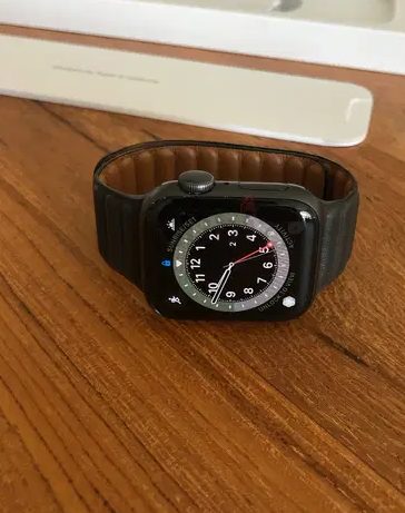 Apple Watch Series 6 GPS 40mm Space Gray Aluminium (Bundle)
