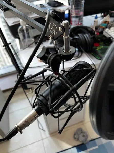 AT2020 Mic + Focusrite Solo 3 + M20x headphones + arm and pop filter