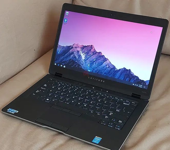DELL ULTRA SLIM. CORE i5 INTEL. 12 GB RAM. 256 GB SSD. 14 INCH HD LED. ULTRA FAST
