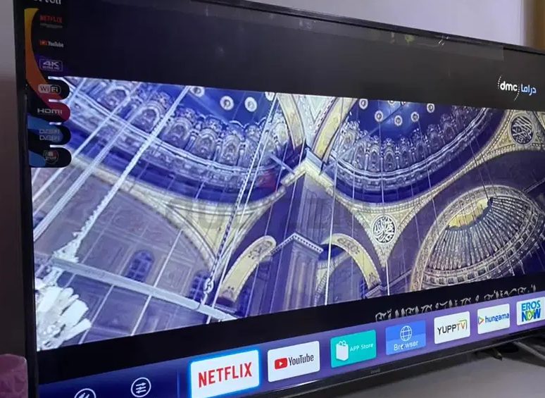 Italian Smart 55 TV for urgent sell