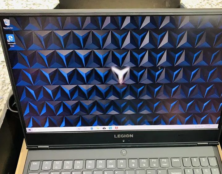Lenovo legion y540 i7 9Gen RTX 2060 144Hz