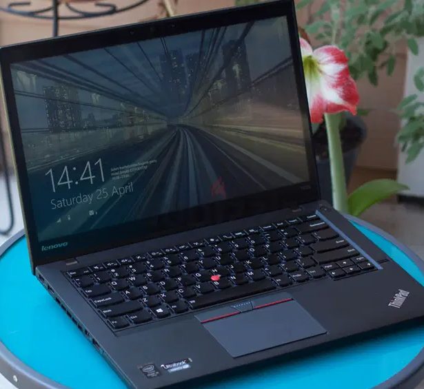 Lenovo Thinkpad ultra slim core i5 8GB RAM 500GB Storage