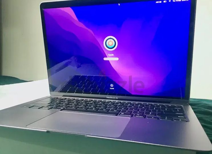 MacBook Air M1 256GB, 9 Months Warranty