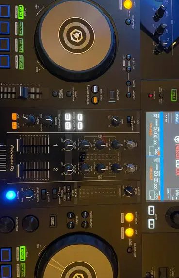 Pioneer XDJ RR Mixer like new
