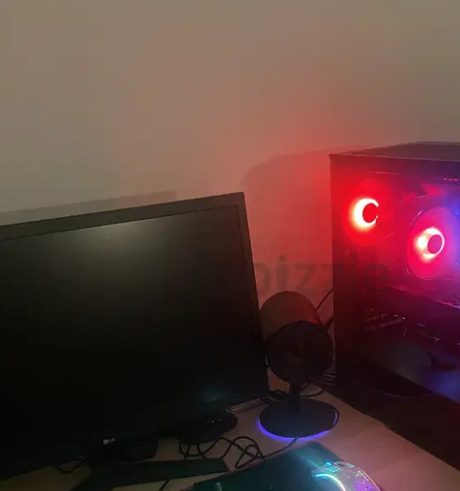 PRICE REDUCED Gaming PC RTX 3070 + Ryzen gaming keyboard + Gaming mouse