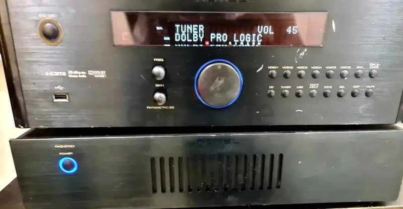 Rotel RSP-1572 Pre Amp Rotel RKB-8100 8x 100W multi channel power amplifier