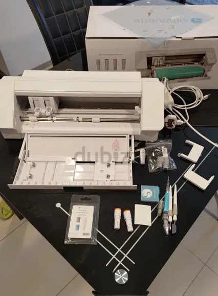 Silhouette Cameo 4 + Accessories