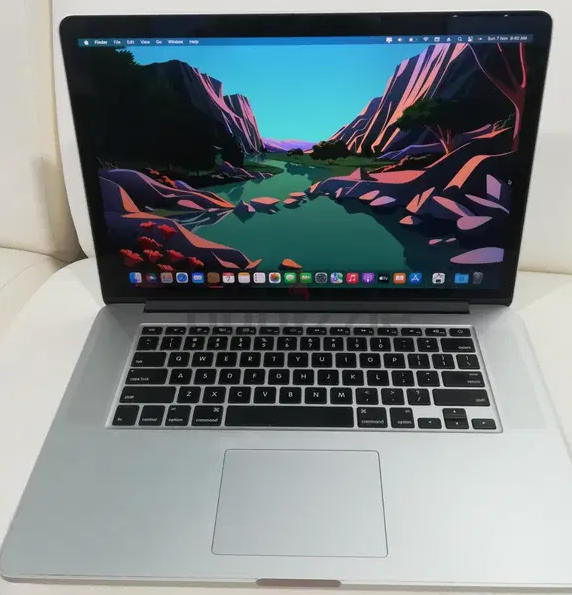 Apple Macbook Pro Retina 15 Inch Core i7 Processor 16 GB Ram 512 SSD Storage Like New Co