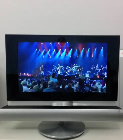 BANG AND OLUFSEN TV / REMOTE / SPEAKER / STAND