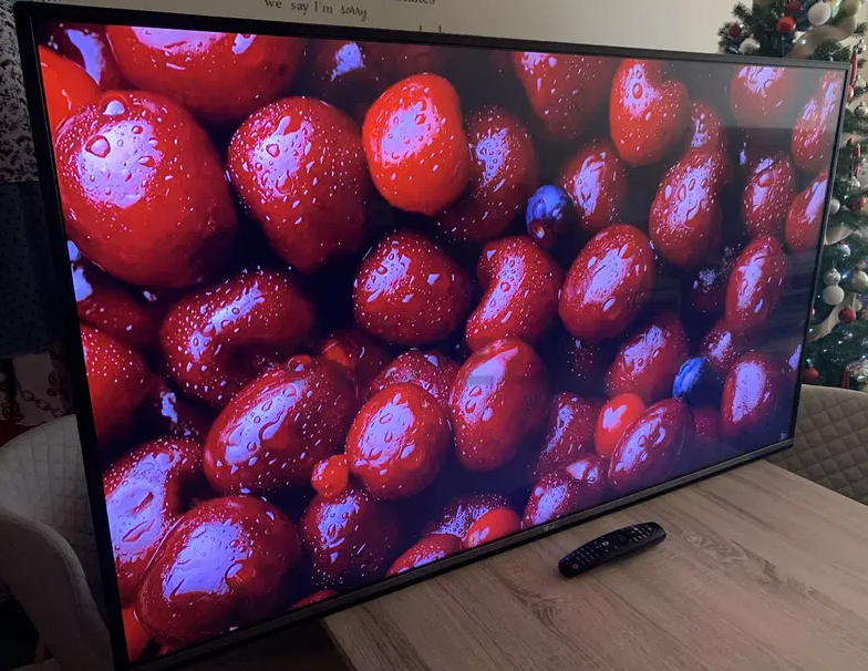 LG UHD Smart TV 55inch
