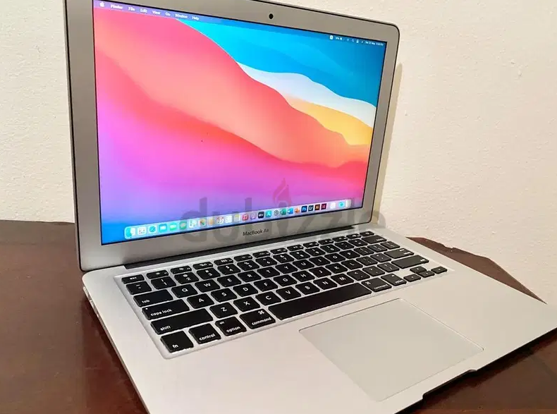 Macbook Air 2015, i5, 500GB SSD, 13 inches, MS Office, Adobe