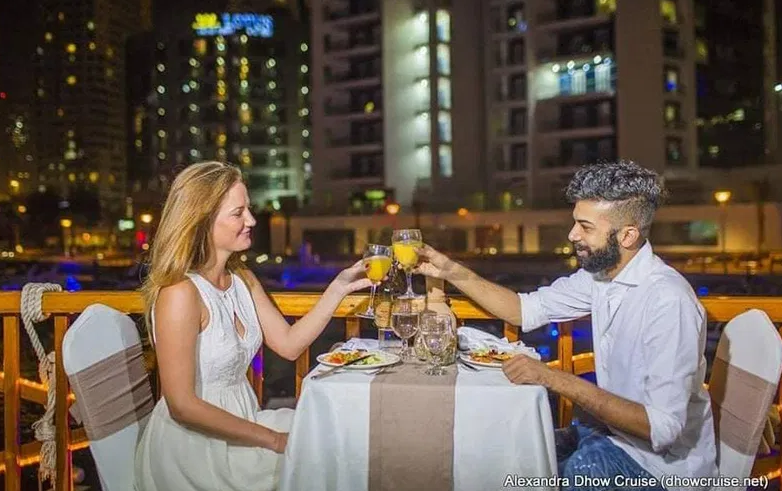 Dhow cruise dinner tickets