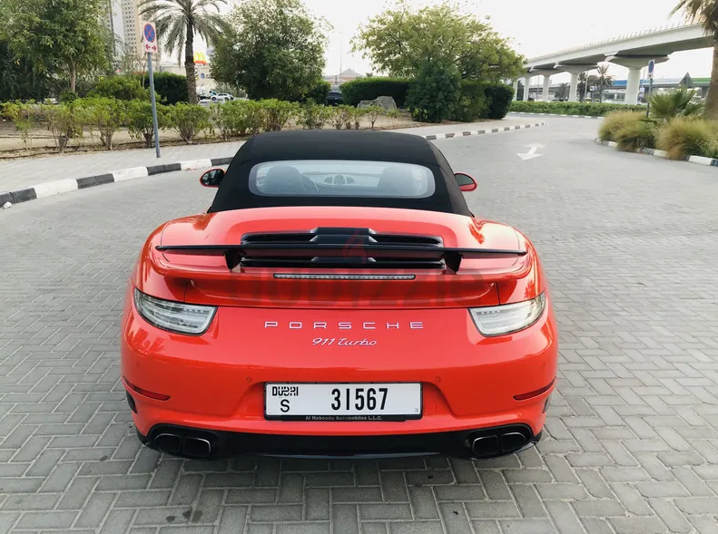 PORSCHE WARRANTY TILL JULY 2021• CARRERA 911 TURBO •CABRIOLET • GCC• FULL SERVICE HISTORY • AEROKIT
