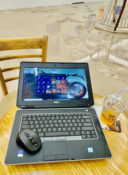 Dell Core i5 VPro 8 GB 14 Inches Wide Screen in Brand New condition 750AED