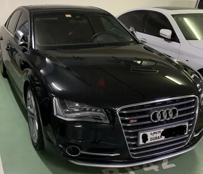 Audi S8 s-line showroom condition