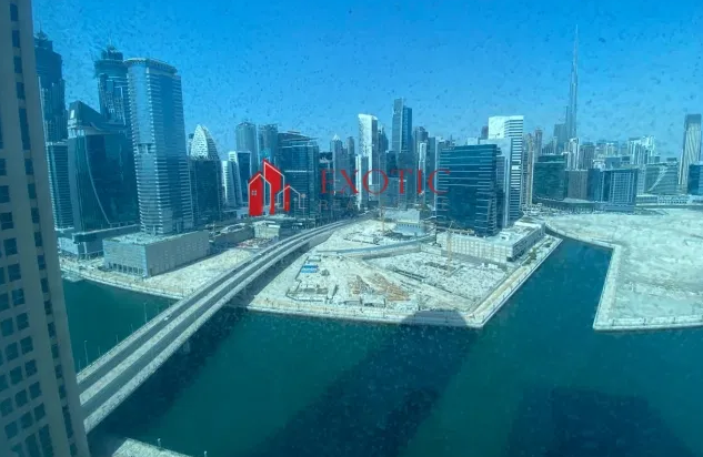 Unfurnished | Office Space For Sale | Lake View