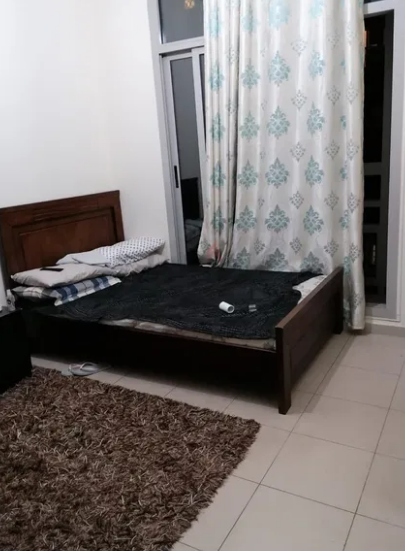 Middle room