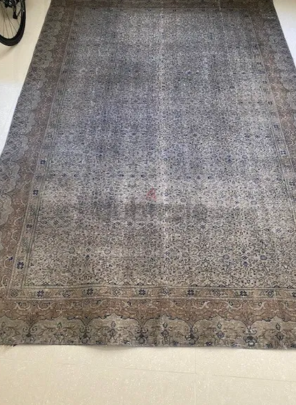 Hand Knotted Turkish Carpet -Almost NEW