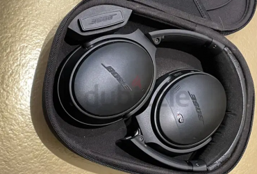 Bose QC35 for sale | Great quality and just changed ear pads