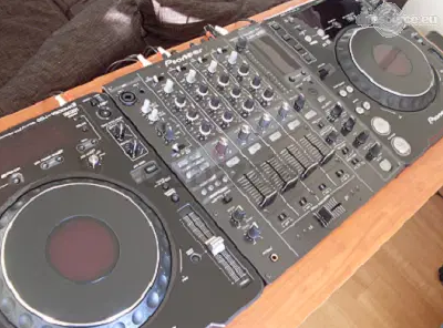 CDJ 1000 MK 3 and DJM 800 mixer for sale