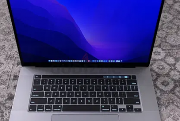 Apple MacBook Pro (16-inch 2019) 2.3 GHz i9 / 32GB RAM / 1TB