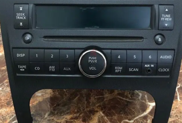 Original CD Player Stereo Unit Nissan Altima